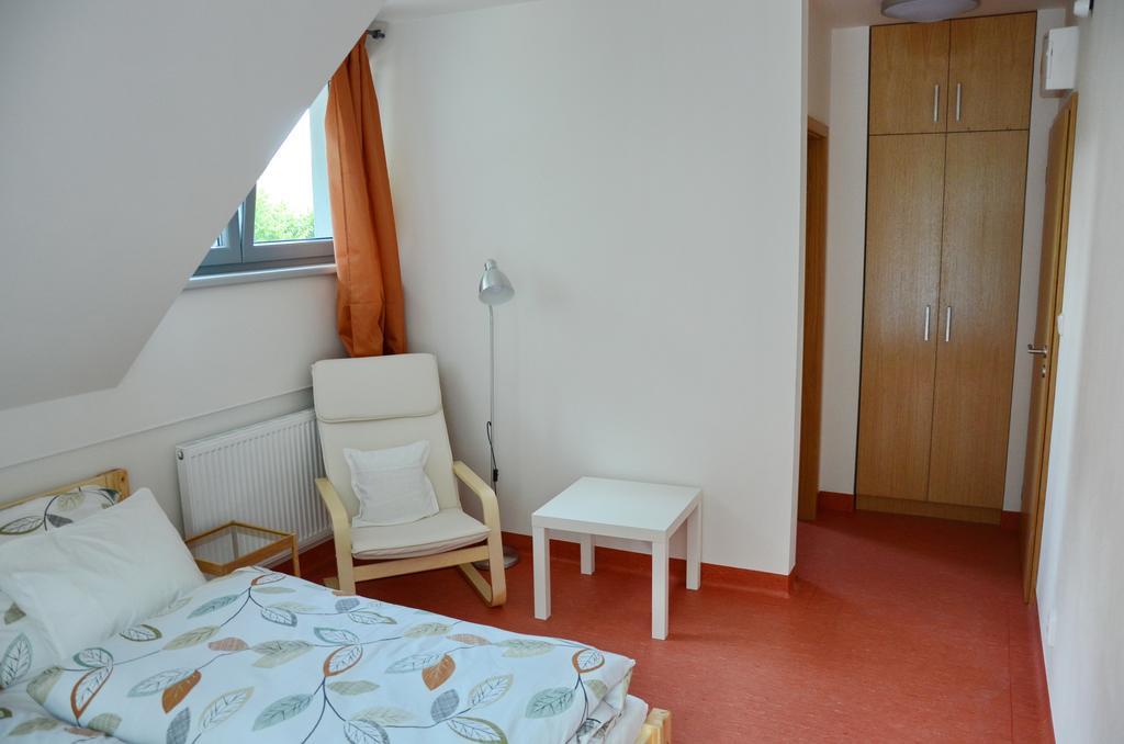 Mezi Stromy Hotel Horakov Kamer foto
